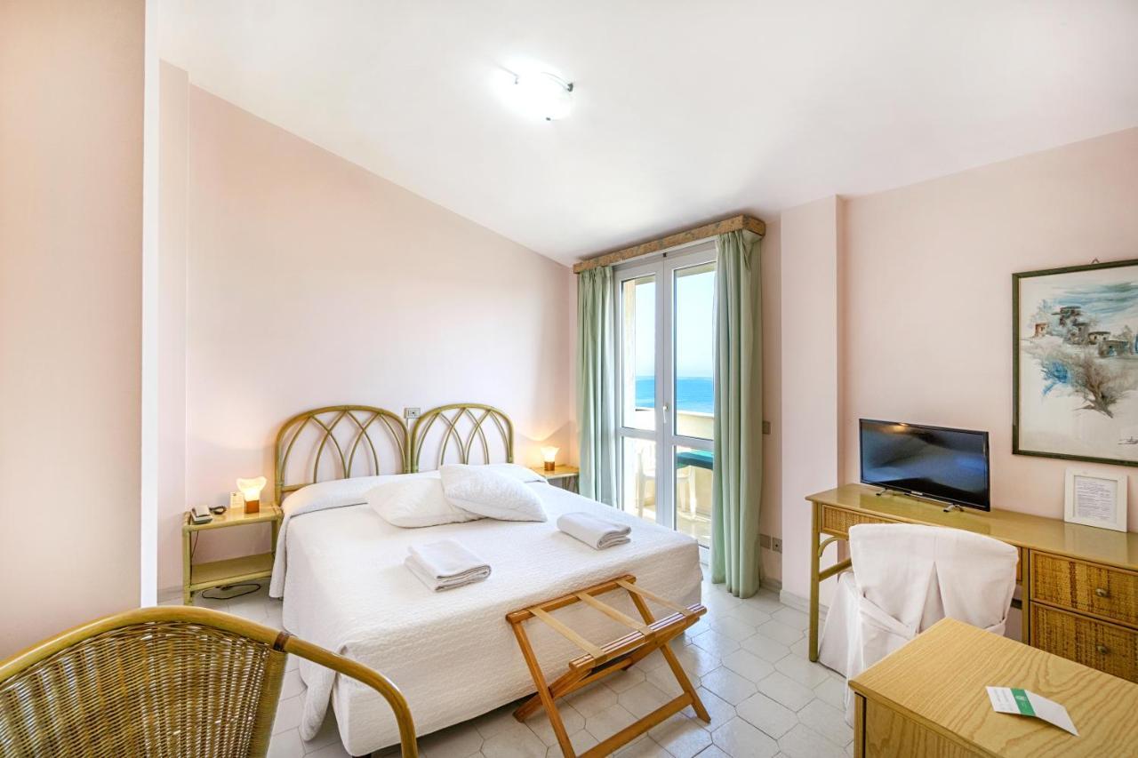 Hotel Mida Scoglitti Eksteriør bilde